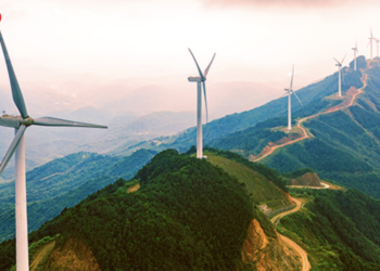 HSBC Delays Net Zero Target to 2050, Citing Economic Challenges